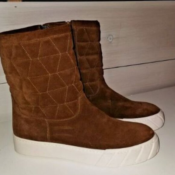$595 NEW Aquatalia Size 8.5 M Brown Platform Sneaker style Suede Women's Boots - Picture 1 of 10